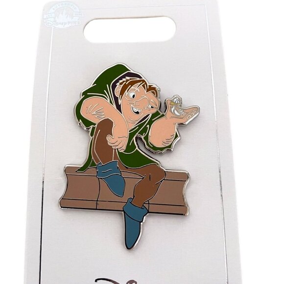 Disney Parks Hunchback of Notre Dame Quasimodo Pin - Picture 2 of 4